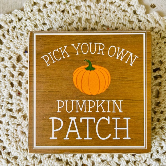 *Pick Your Own Pumpkin Patch Square Block 4” - Picture 5 of 12